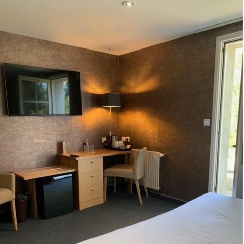וולואר Logis Auberge De La Riviere מראה חיצוני תמונה