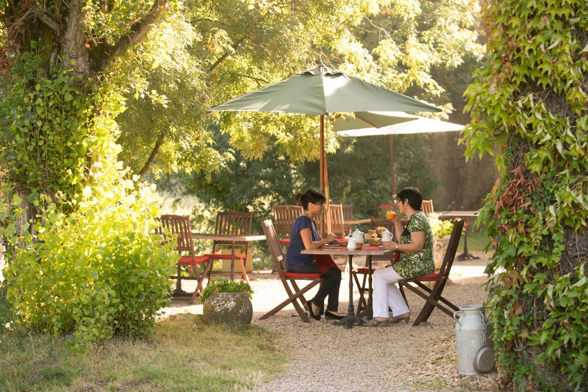 וולואר Logis Auberge De La Riviere מראה חיצוני תמונה