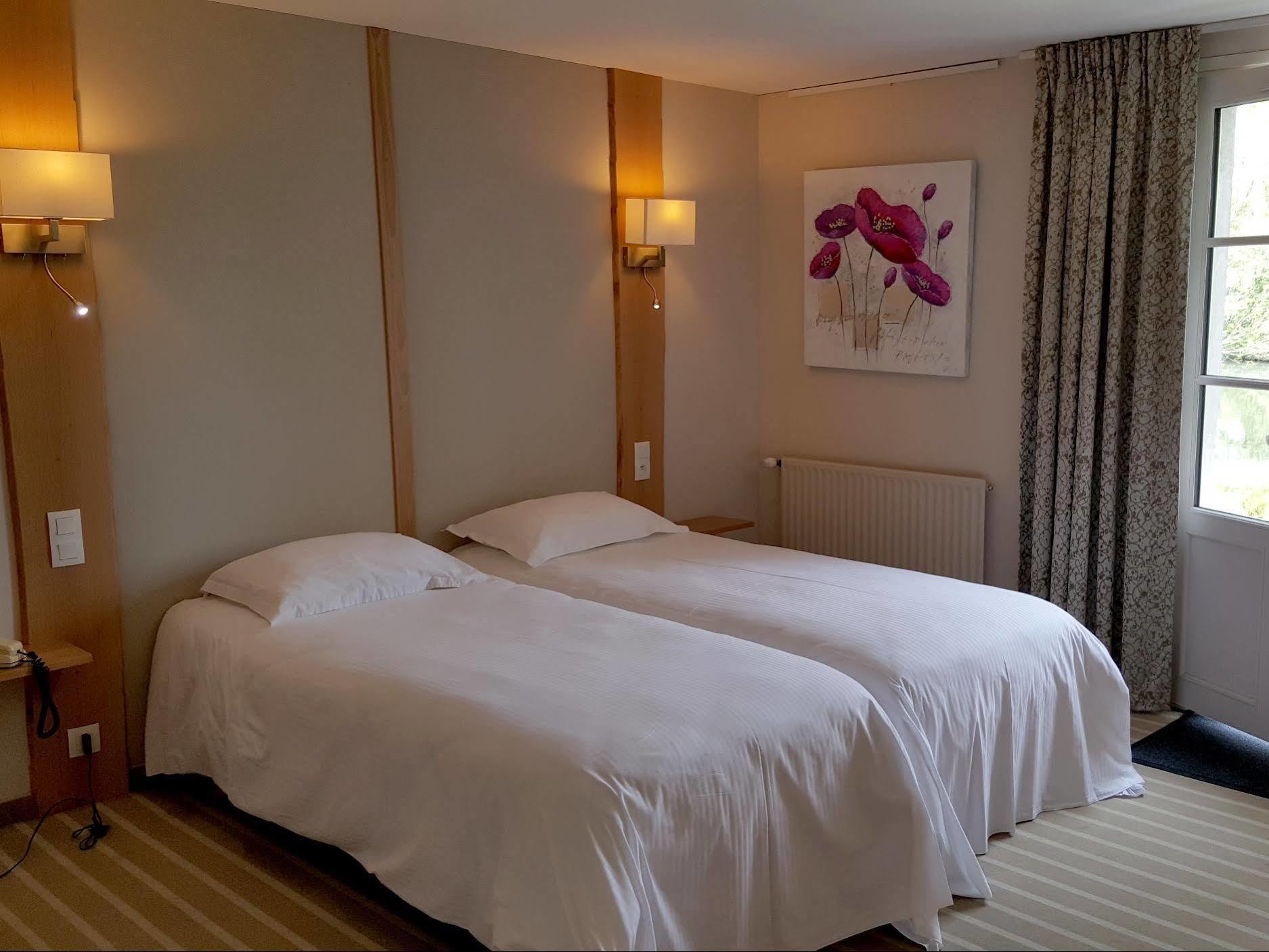 וולואר Logis Auberge De La Riviere מראה חיצוני תמונה