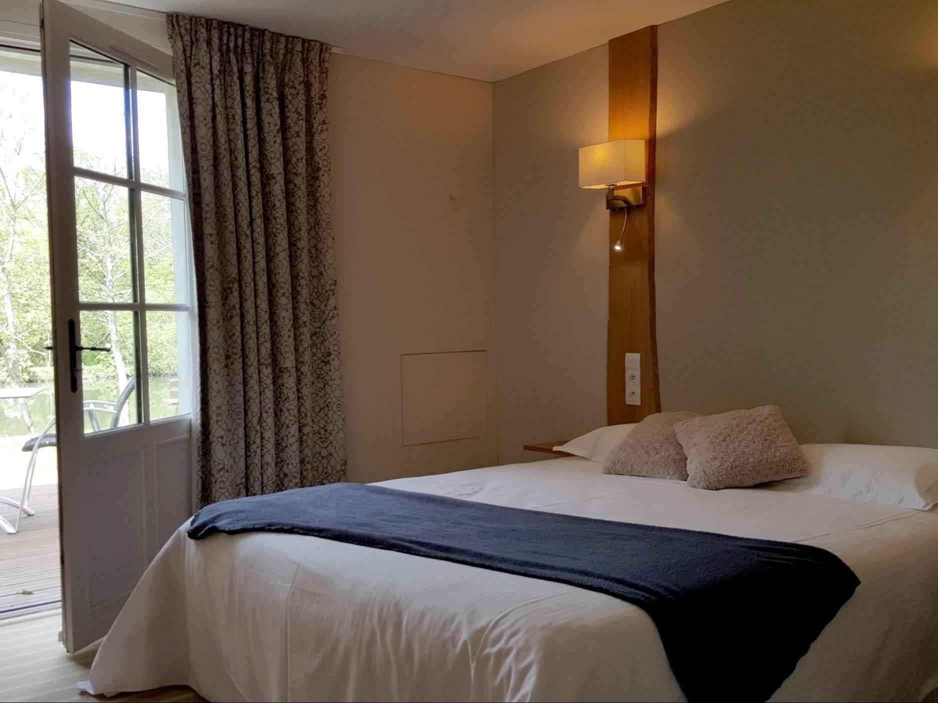 וולואר Logis Auberge De La Riviere מראה חיצוני תמונה